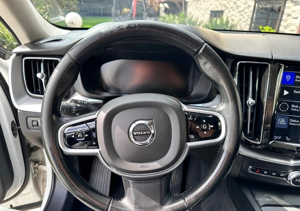 Volvo XC 60 cena 119000 przebieg: 133000, rok produkcji 2019 z Słomniki małe 154